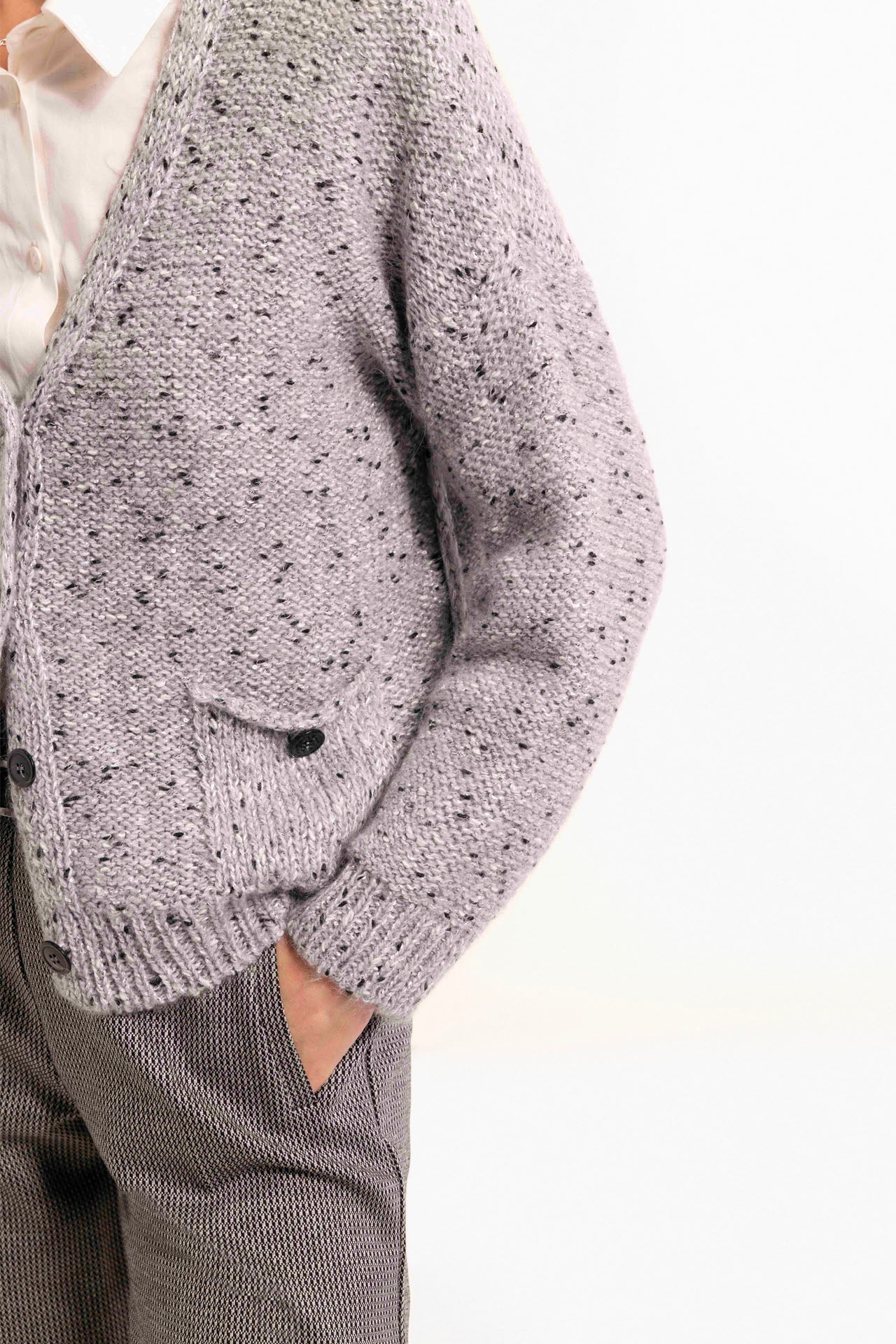 Cardigan con scollo a V in misto lana e alpaca con tasche