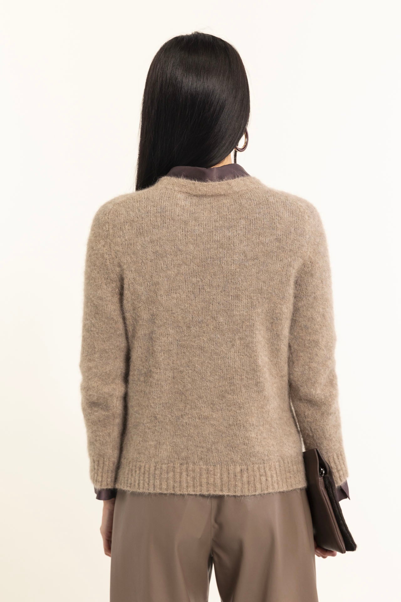 Beige alpaca crew neck sweater with saddle shoulder