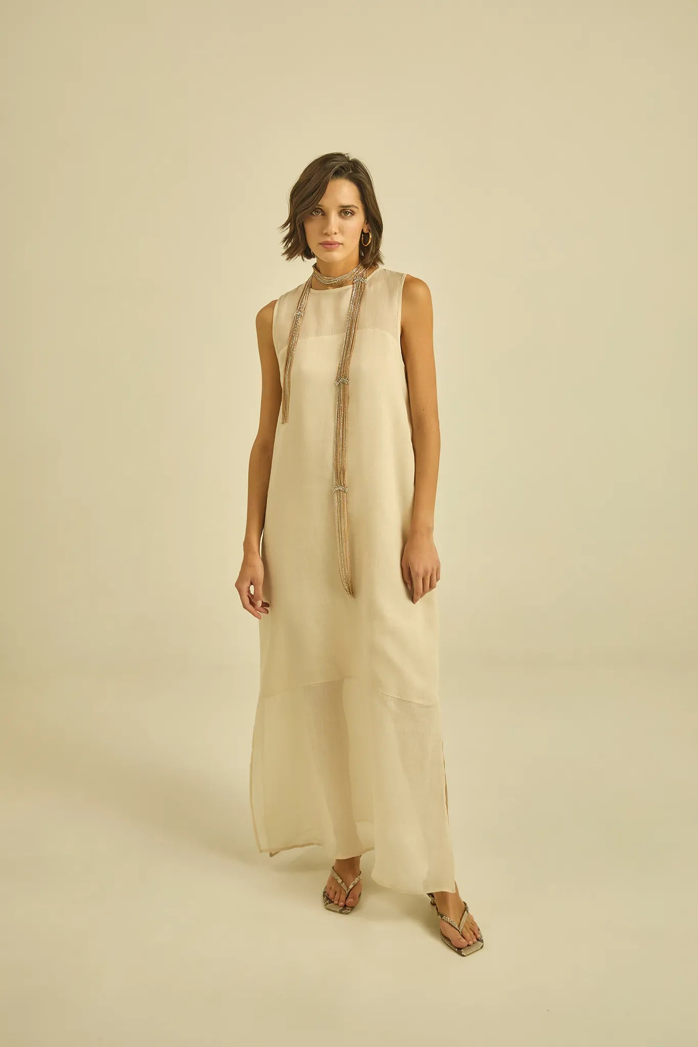 Long sleeveless dress in pure ramie