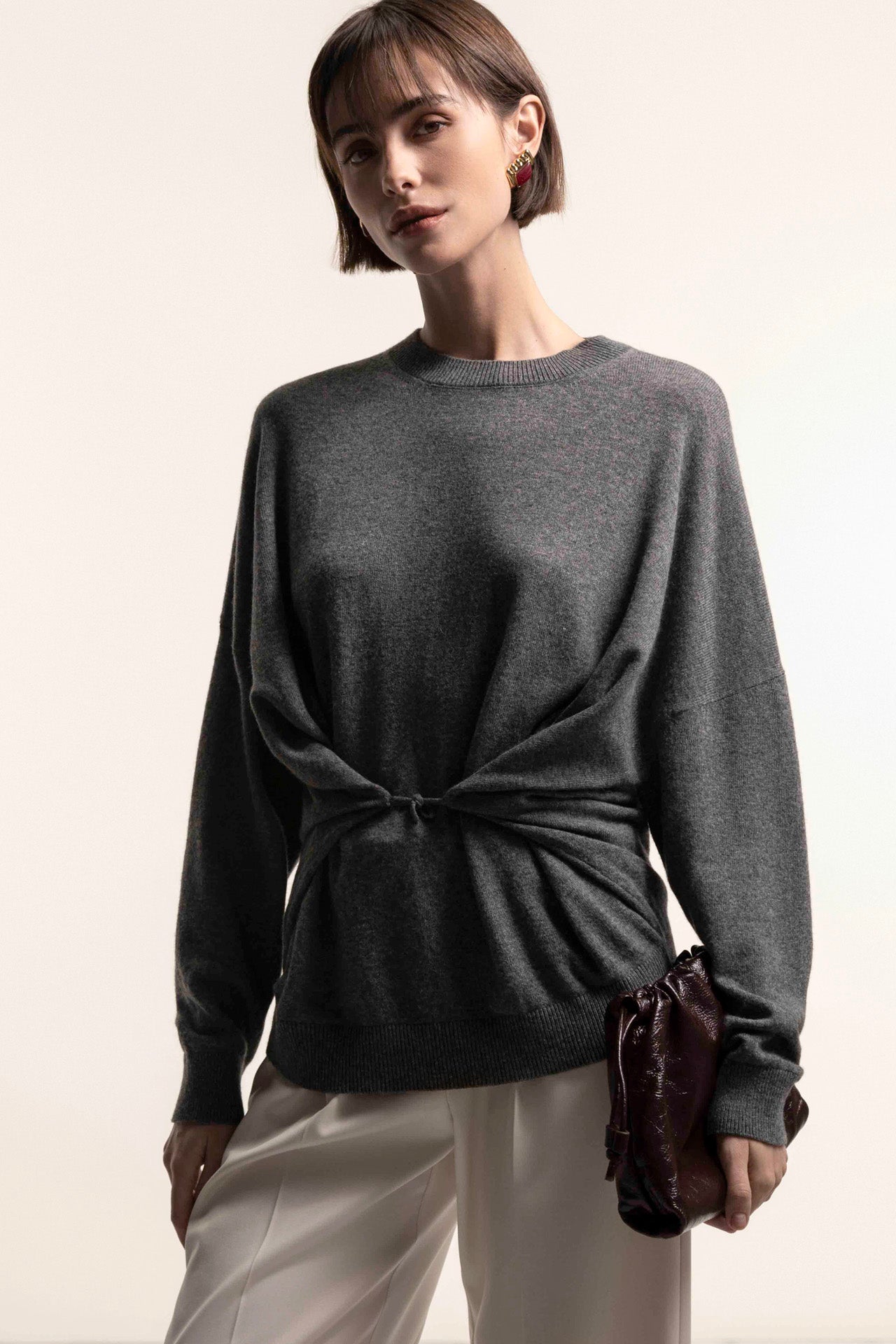 Crew neck sweater in wool blend with front knot