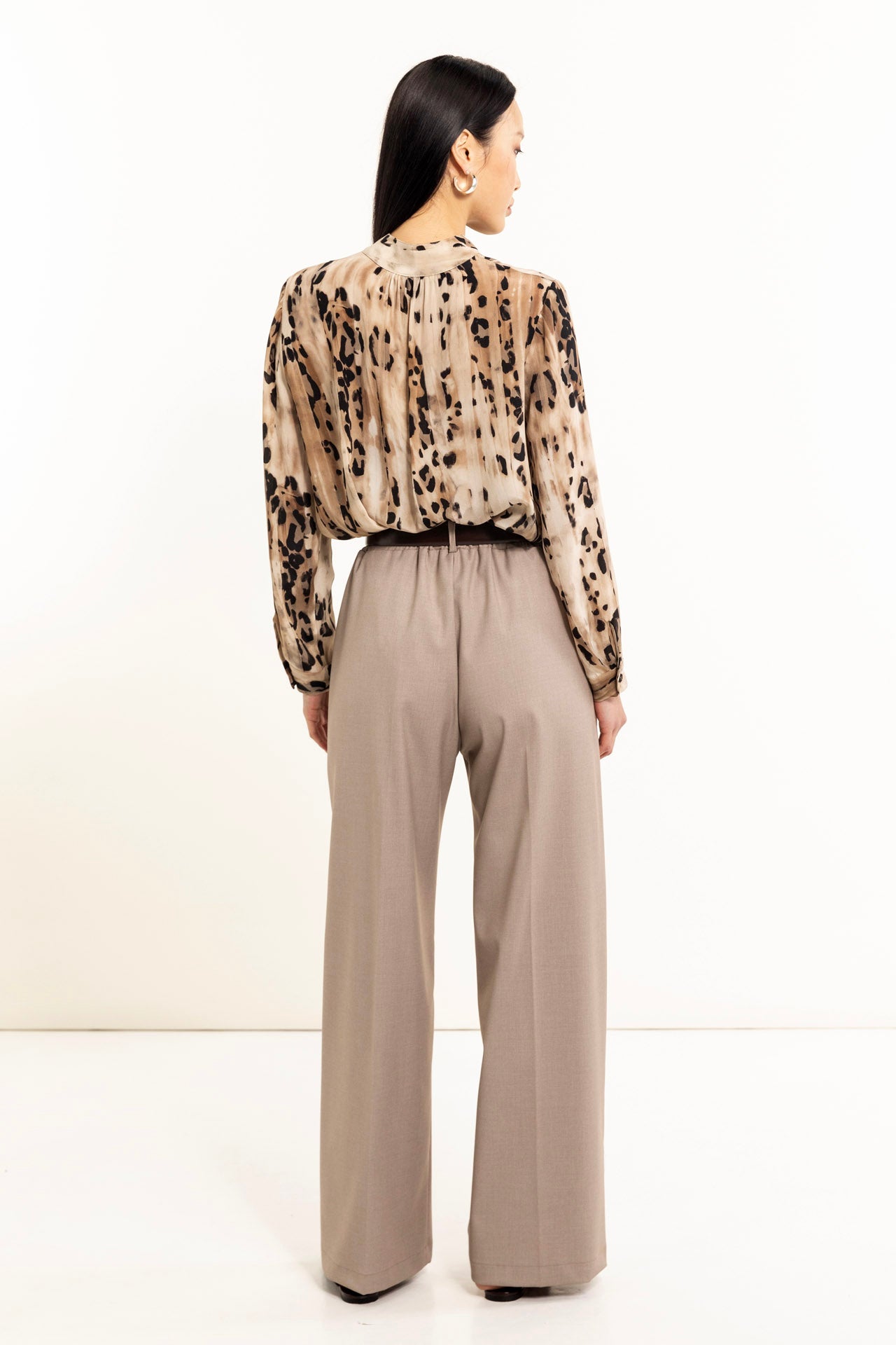 Viscose blouse with animal print and scoop neckline