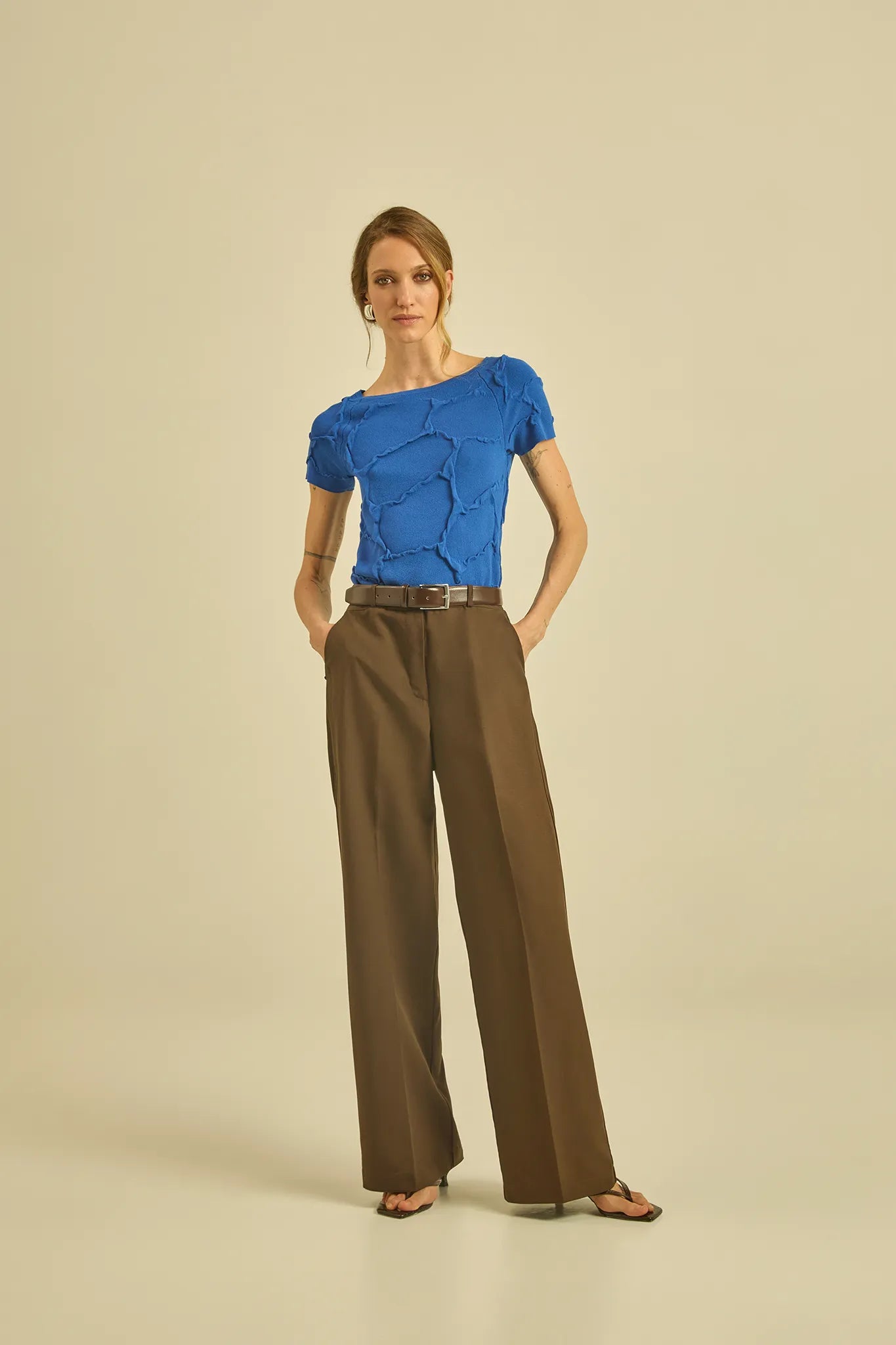 Wide-leg trousers in linen blend with French pockets